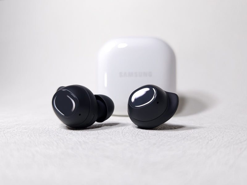 Samsung© Galaxy Buds FE Grafite  - Fone de Ouvido Bluetooth